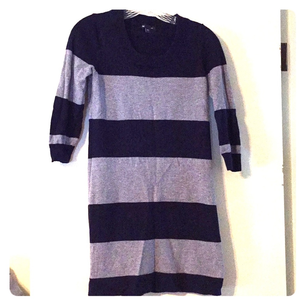 Gray and dark blue 3/4 sleeve sweater dress